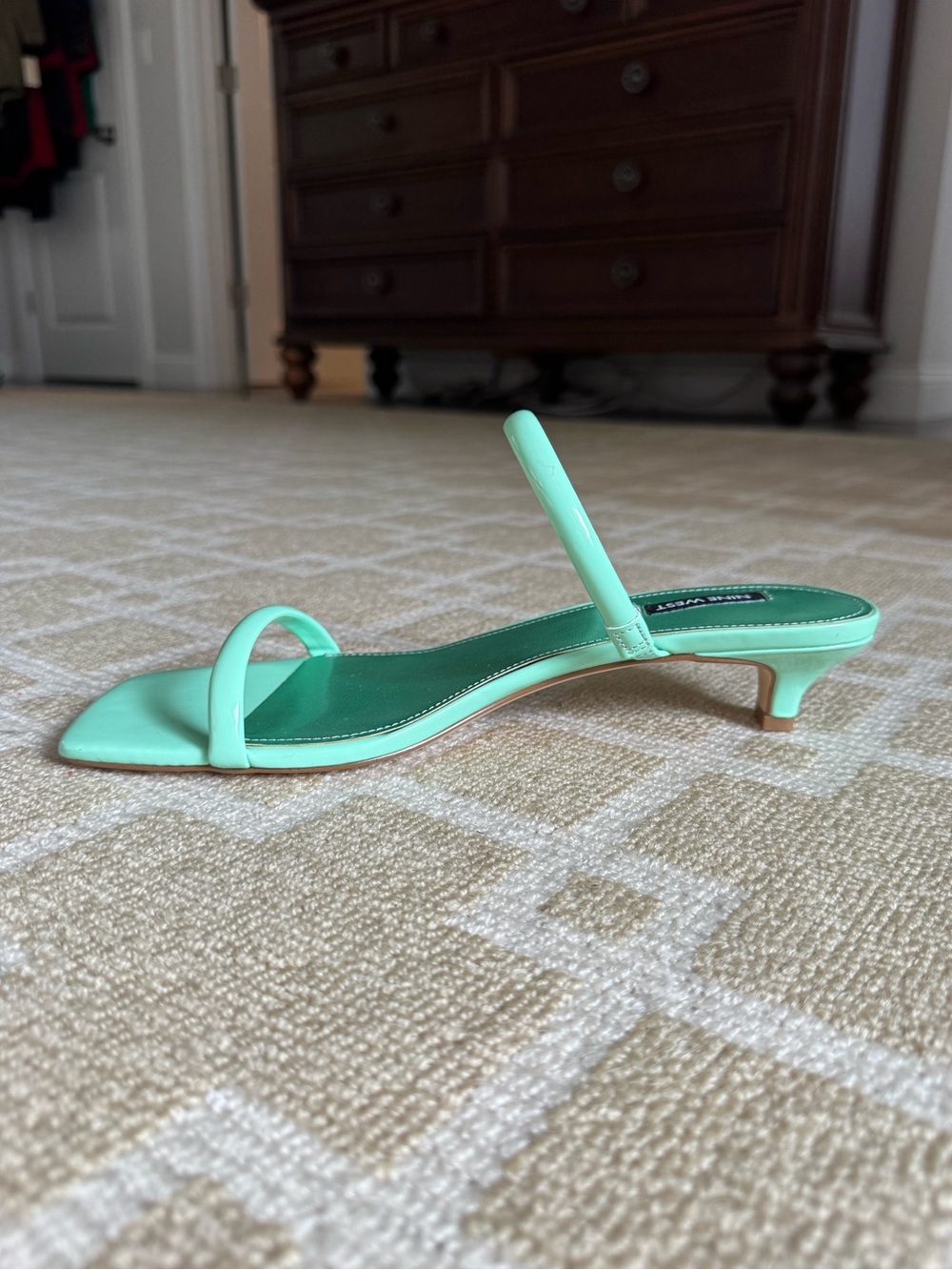 Nine West Noel Patent Kitten Heel Slide Sandals Mint Green Size 10 - Picture 7 of 13